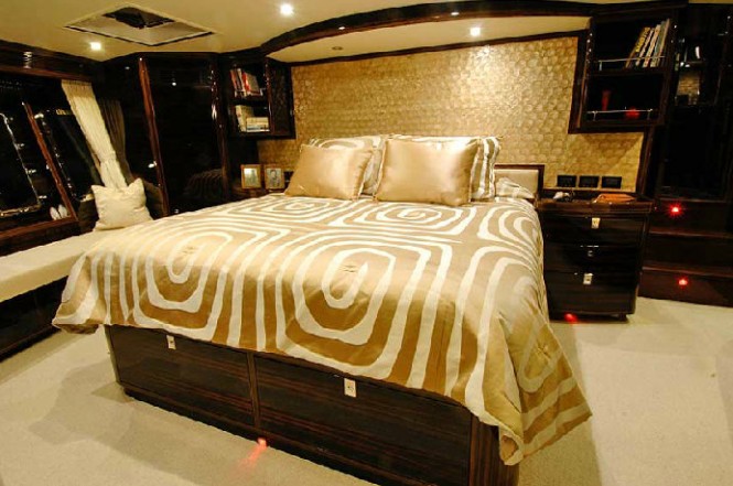 Luxurious cabins aboard Tortuga yacht