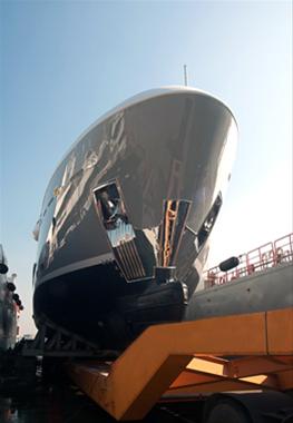 Luxury expedition yacht Tango 5 by Horizon