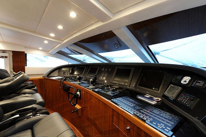 Phoenician yacht - Wheelhouse