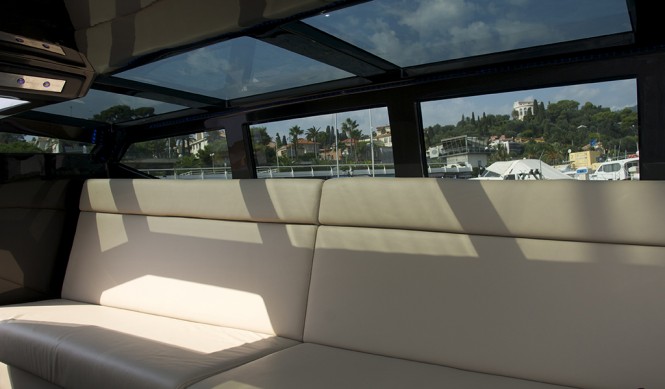 dLimo yacht tender - Interior