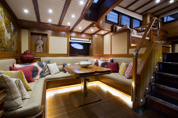 Hoek designed yacht Simba - Interior