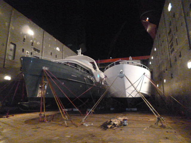 Luxury motor yachts Monte Fino 76 and Echo 85 being secured for the long sea voyage