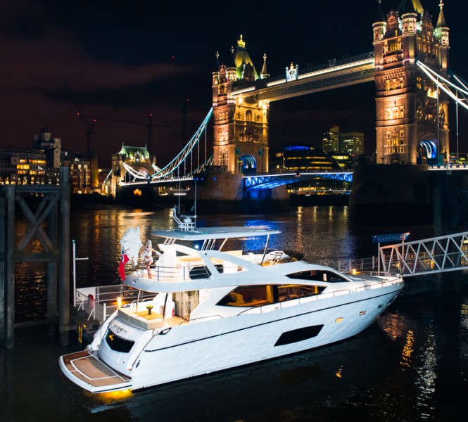 Luxury yacht Manhattan 73 in central London