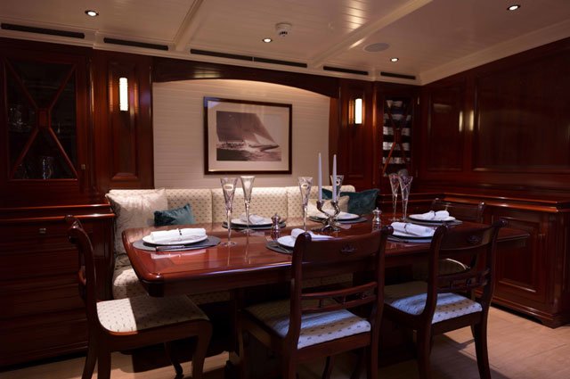 Luxury yacht Rainbow - Dining