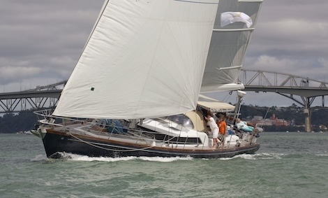 Luxury yacht Sea Toy Luxury yacht Sea Toy