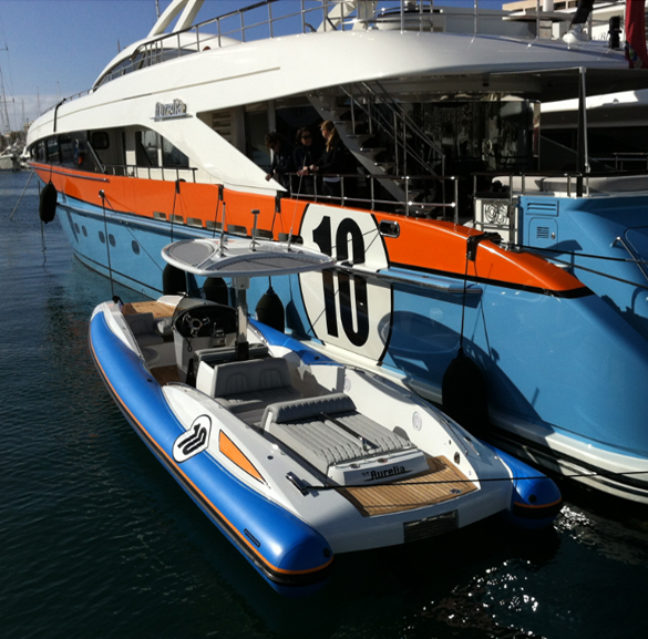 37m Heesen motor yacht Aurelia with 9m Pascoe SY9 Open yacht tender