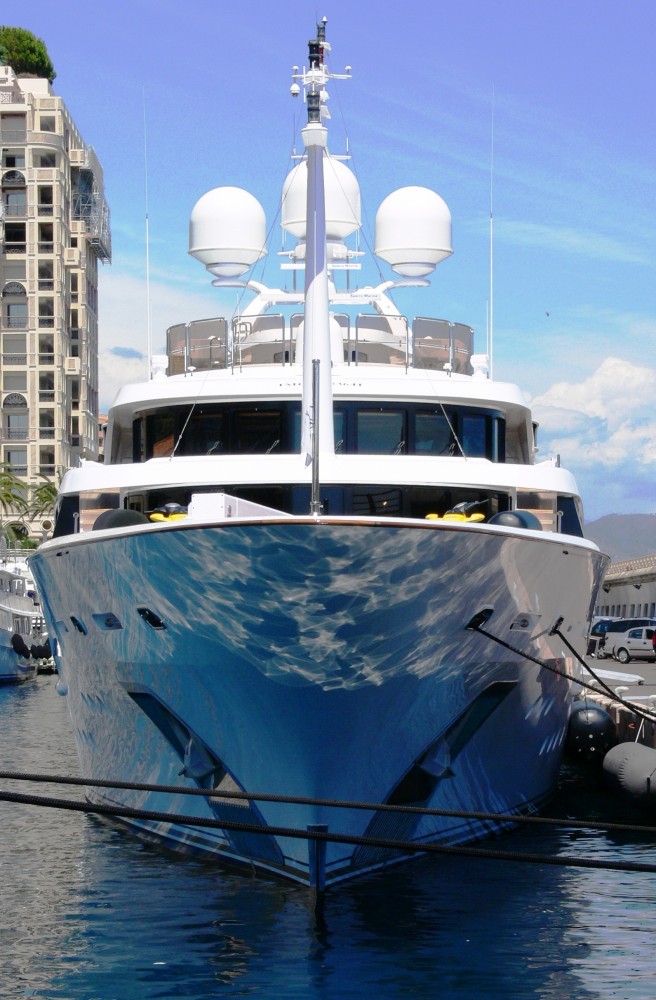 59m Benetti Yacht I DYNASTY - Image Courtesy of LiveYachting