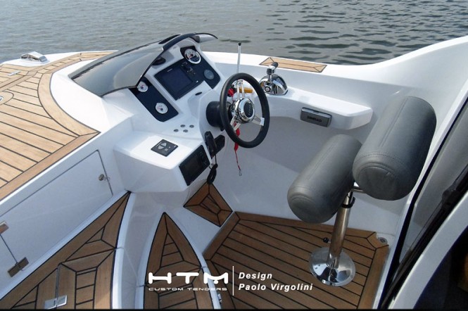 HTM 825 Limo yacht tender - Dashboard