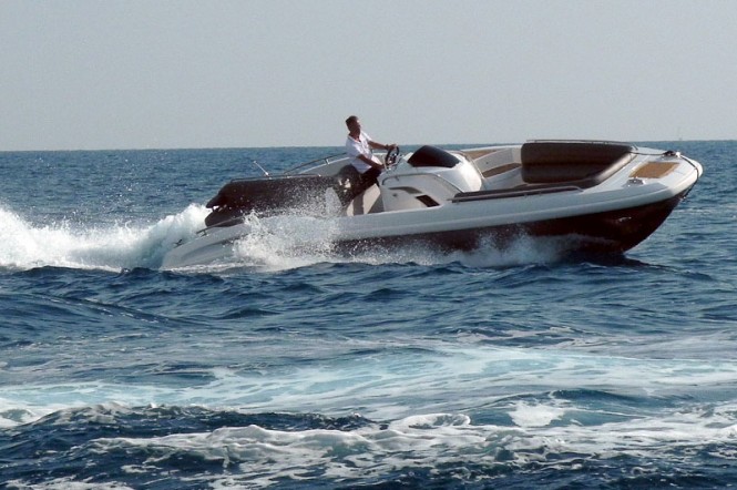 HTM 825 Open yacht tender at full speed HTM 825 Open yacht tender at full speed