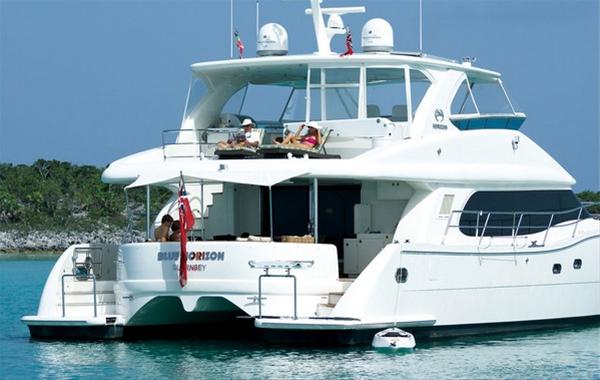 Horizon power catamaran yacht PC60