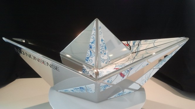 NO NONSENSE artpiece NO NONSENSE artpiece