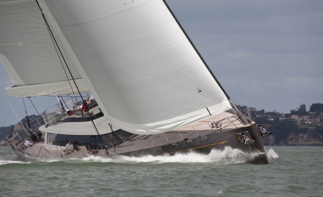 Sailing yacht Ohana at full speed