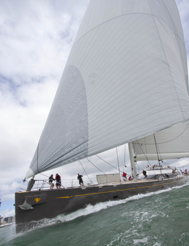 Superyacht Ohana under sail