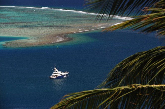 Luxury Motor Yacht ULTIMATE LADY for charter in Tahiti and the South Pacific