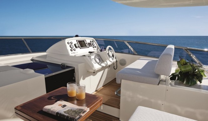 Aboard luxury yacht Azimut Grande 100