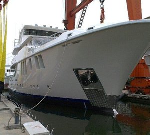 Launch of first Nordhavn 120 Yacht AURORA into test tank