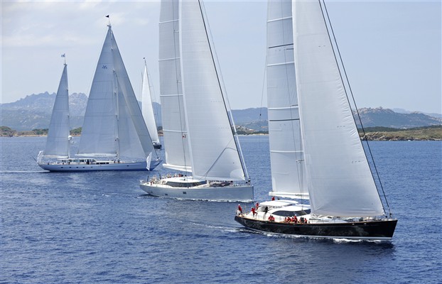 Luxury superyachts competing in the Dubois Cup