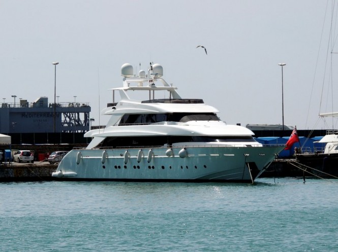 Luxury motor yacht TALAL - Photo by Roberto Malfatti