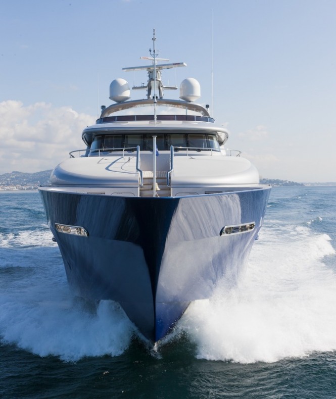 Luxury motor yacht Vulcan - front view