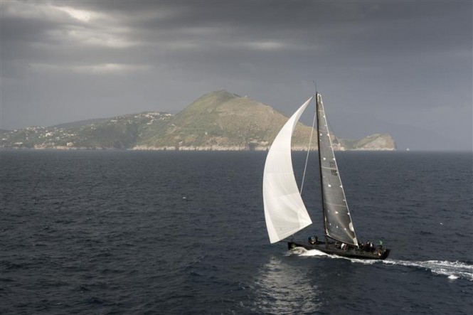 Luxury yacht Jethou surfing the waves during Race 4