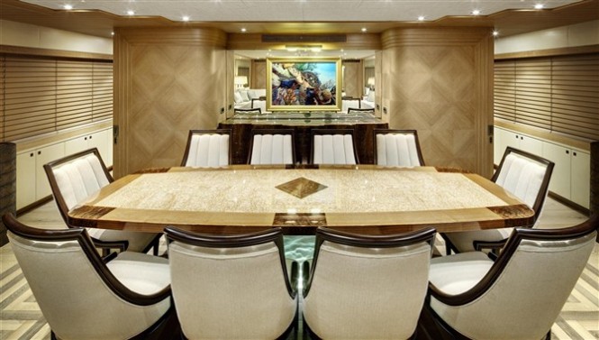 Luxury yacht Loretta Anne - Dining