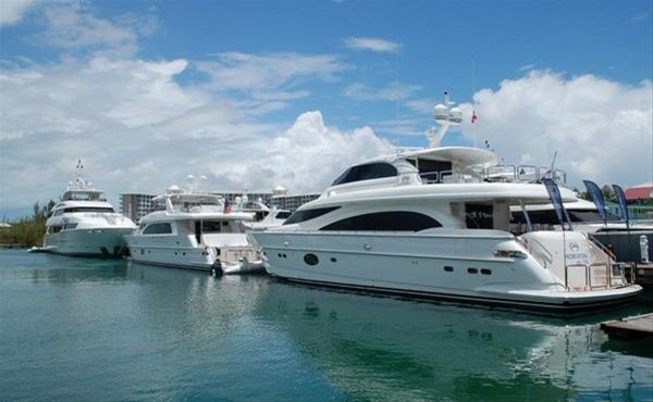 Luxury yachts by Horizon participating in the event