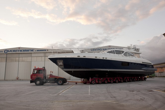 Transportation of the first unit of Mangusta 94 Yacht