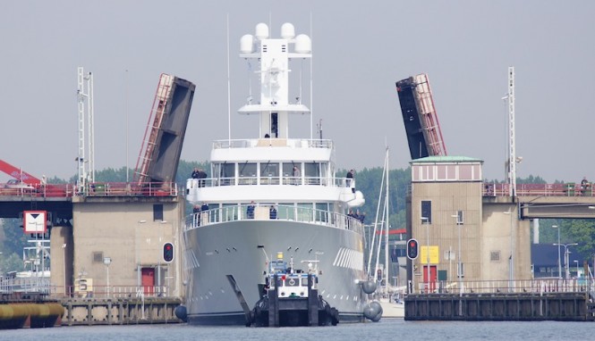Luxury mega yacht Musashi - Photo by Kees Torn