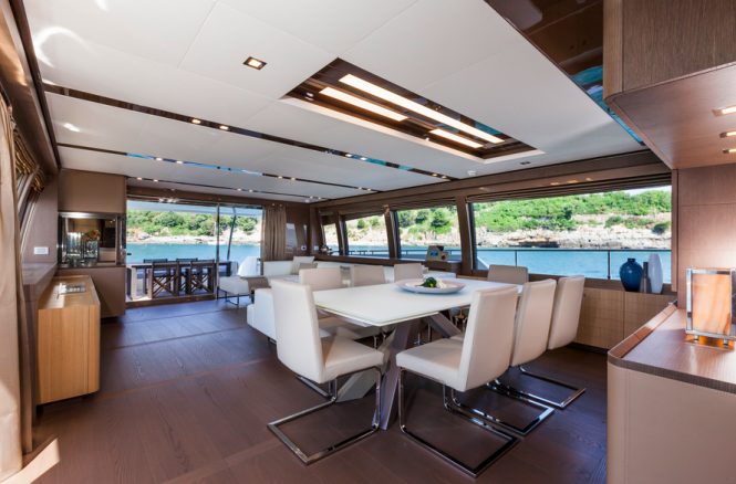 Ferretti 960 yacht - Dinette