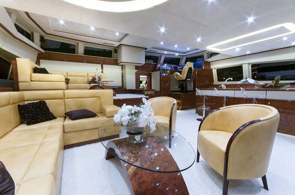 Luxury catamaran yacht HOUBARA - Saloon