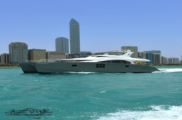 Luxury yacht DAMRAK II - side view