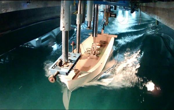 New Horizon RP102 RPH Superyacht under final tank test New Horizon RP102 RPH Superyacht under final tank test