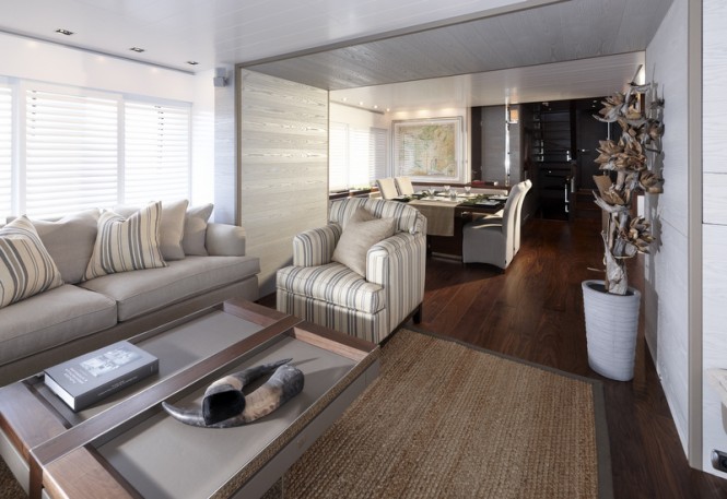 Superyacht Livia - Saloon