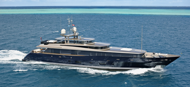 Superyacht Loretta Anne by Alloy and Dubois