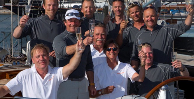 The crew onboard Heartbeat Yacht celebrating the victory - Photo credit to www.clairematches.com