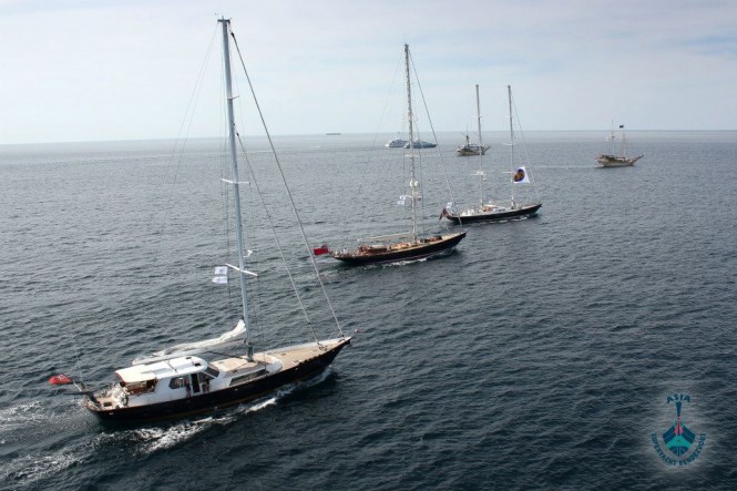 ASR 2012 - The superyacht fleet out at sea