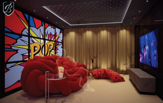 Alfulk Yacht - Cinema