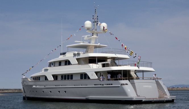 Codecasa 42 Vintage Yacht Hull F75 - aft view Codecasa 42 Vintage Yacht Hull F75 - aft view