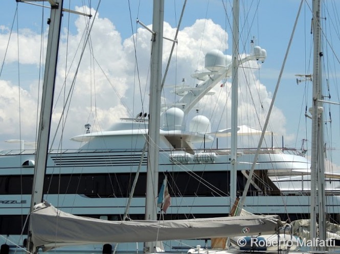 Drizzle yacht by Feadship
