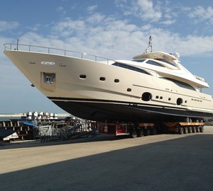 Motor yacht HAPPY DAYS by CRN 