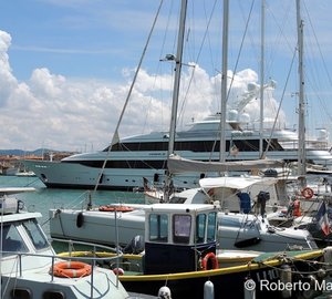Photos of 67m Feadship DRIZZLE yacht