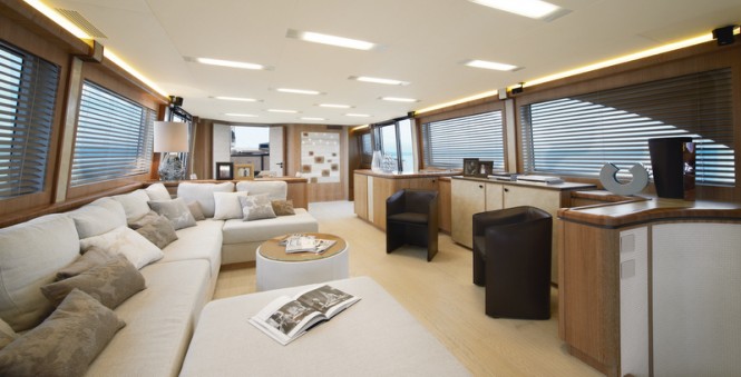 MCY 86 Yacht - Saloon MCY 86 Yacht - Saloon