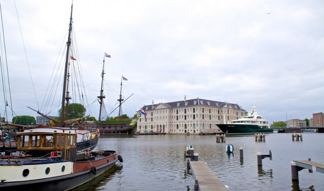 Majestic Sea Owl Yacht