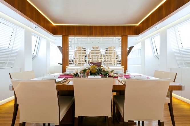 Motor yacht Diamond - Dining
