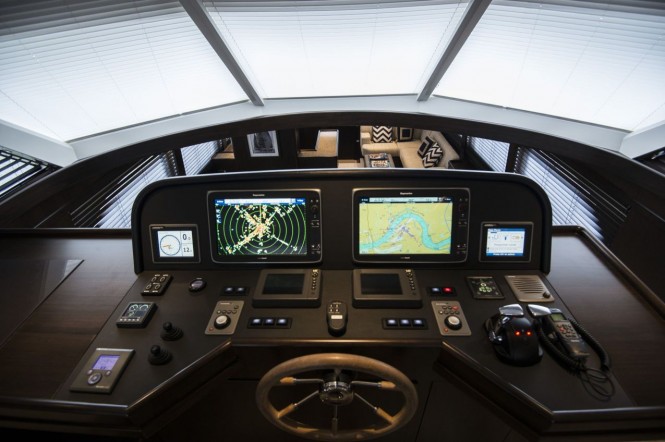 Motor yacht Strathearn - Wheelhouse