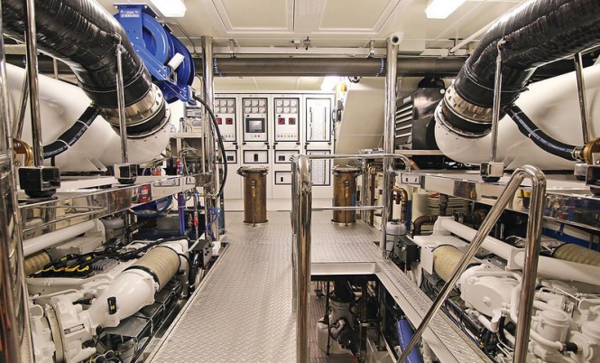 N120 Yacht Aurora - Engine Room