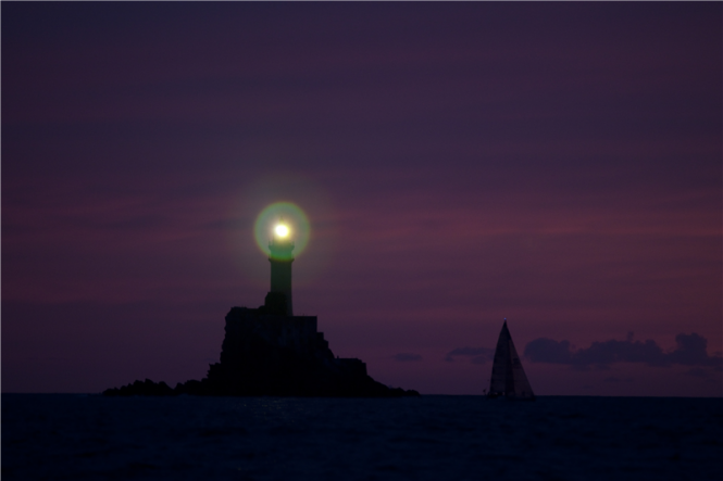 Passing by the Fastnet Rock at night - Photo credit to Rolex Daniel Forster