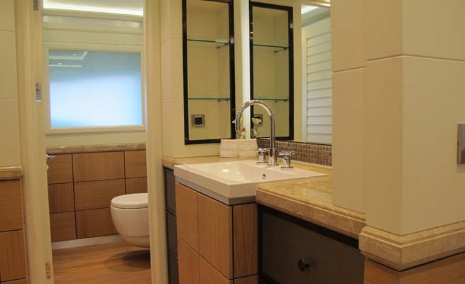Quaranta Yacht - Bathroom Quaranta Yacht - Bathroom