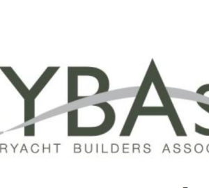 Twin crew cabins on superyachts over 3000 GT allowed by MCA