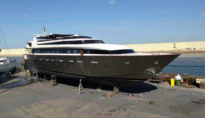 Superyacht Beyond the Sea with a new full hull wrap